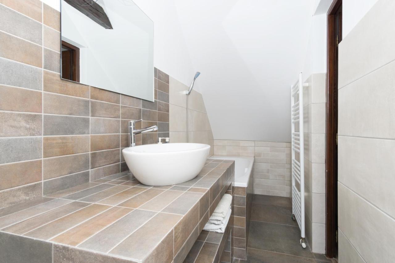 House 54 Hotel Brasov Ngoại thất bức ảnh